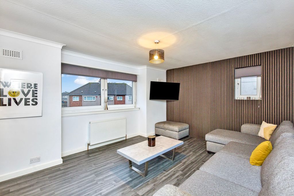 Property photo 2 of 12 Property Image 2