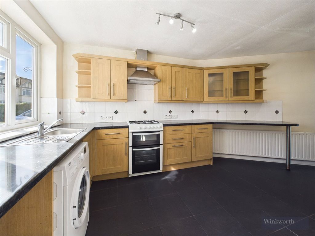 Property photo 2 of 15 Picture No. 50