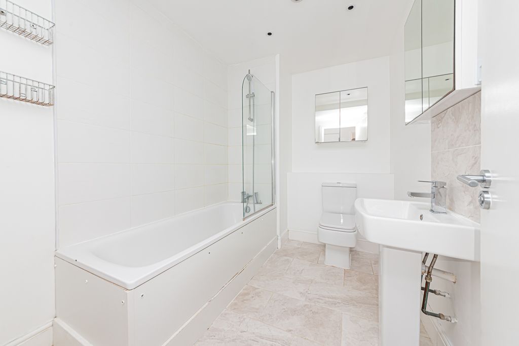 Property photo 3 of 18 3