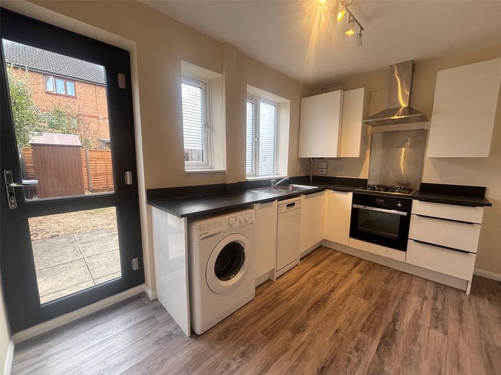Property photo 2 of 10 Picture No. 05