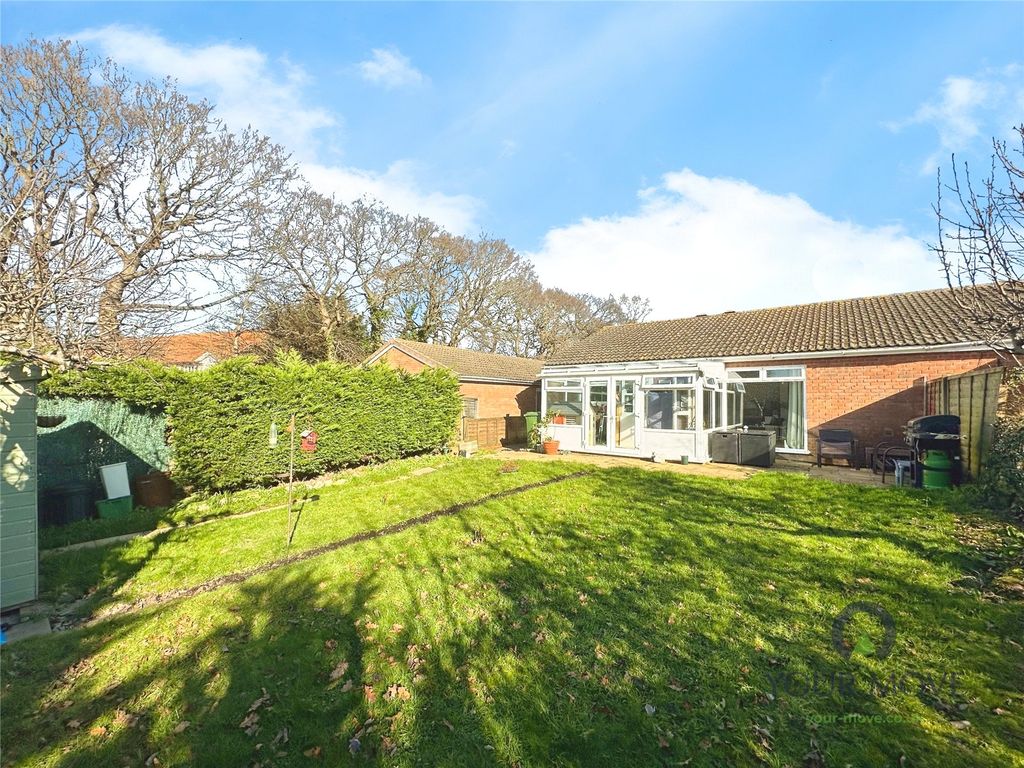 Property photo 2 of 21 Garden