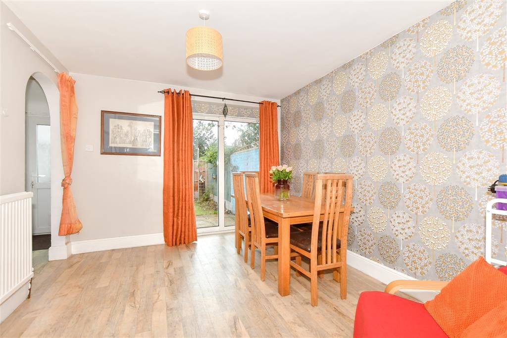 Property photo 3 of 15 Dining Area