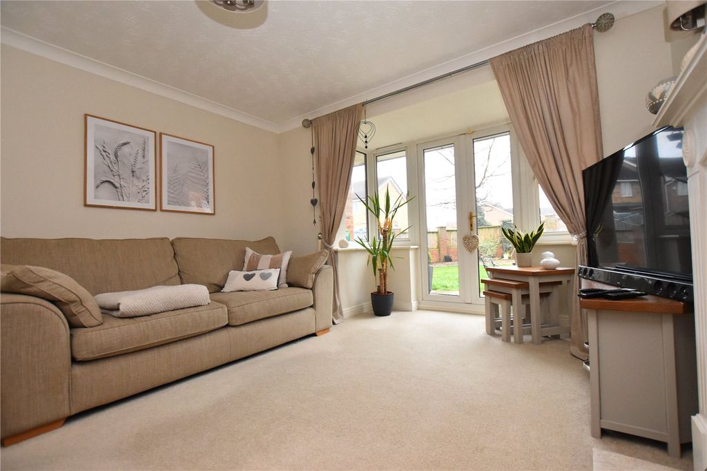 Property photo 3 of 21 Picture No. 01