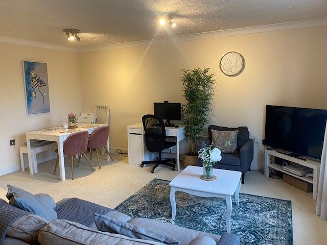 Property photo 2 of 3