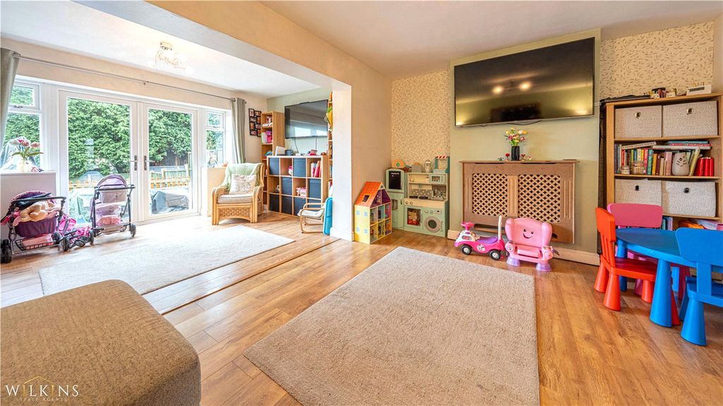 Property photo 3 of 30 Picture No. 34