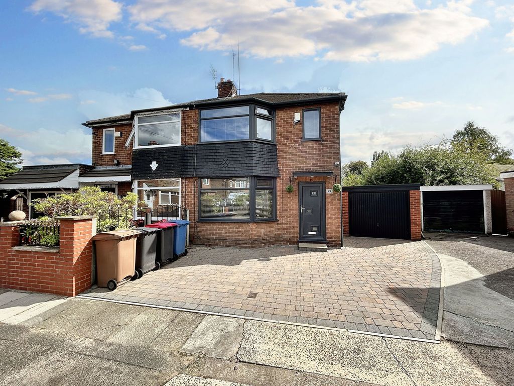 Property photo 1 of 29