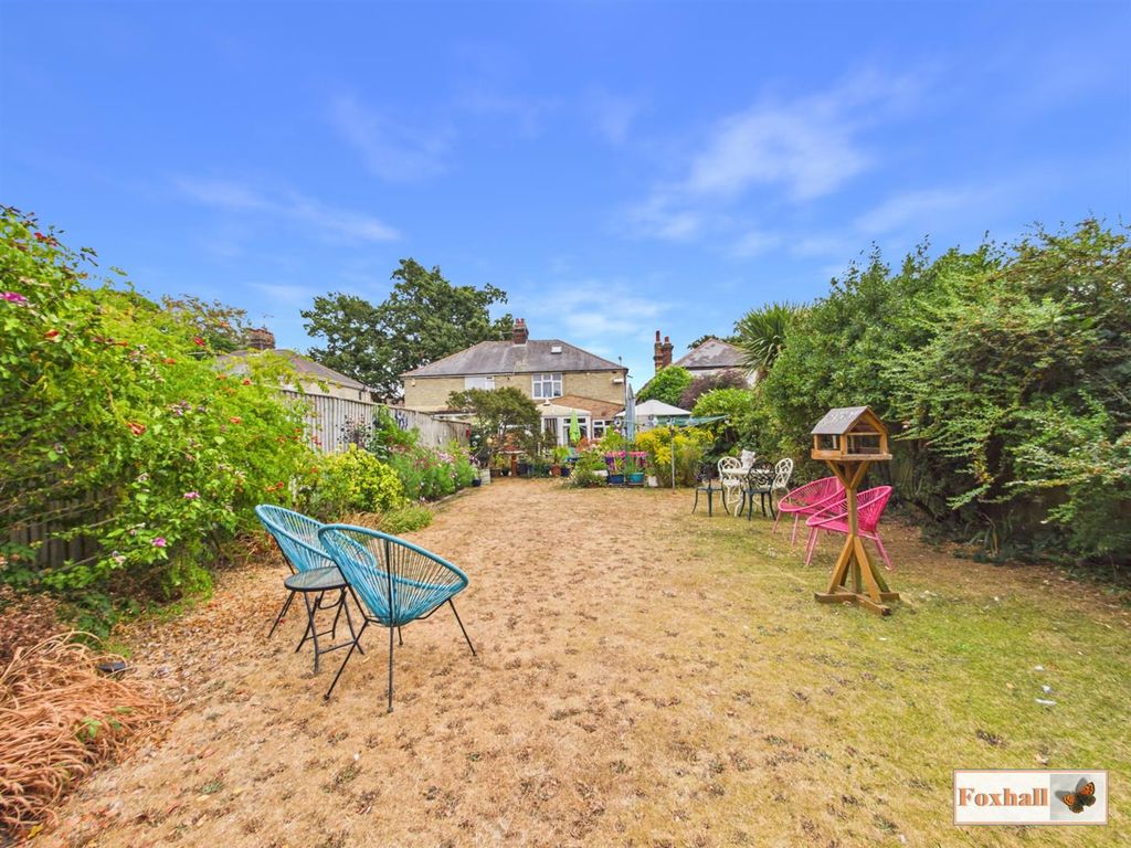 Property photo 2 of 32 Rear Garden