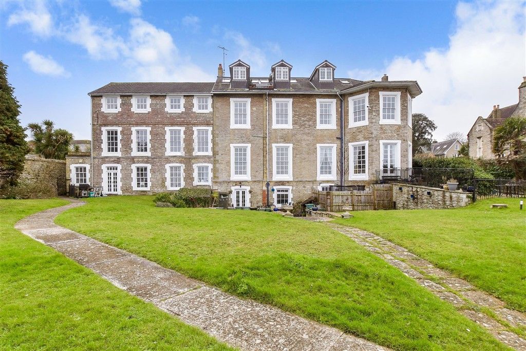 Property photo 2 of 10 External (Web)