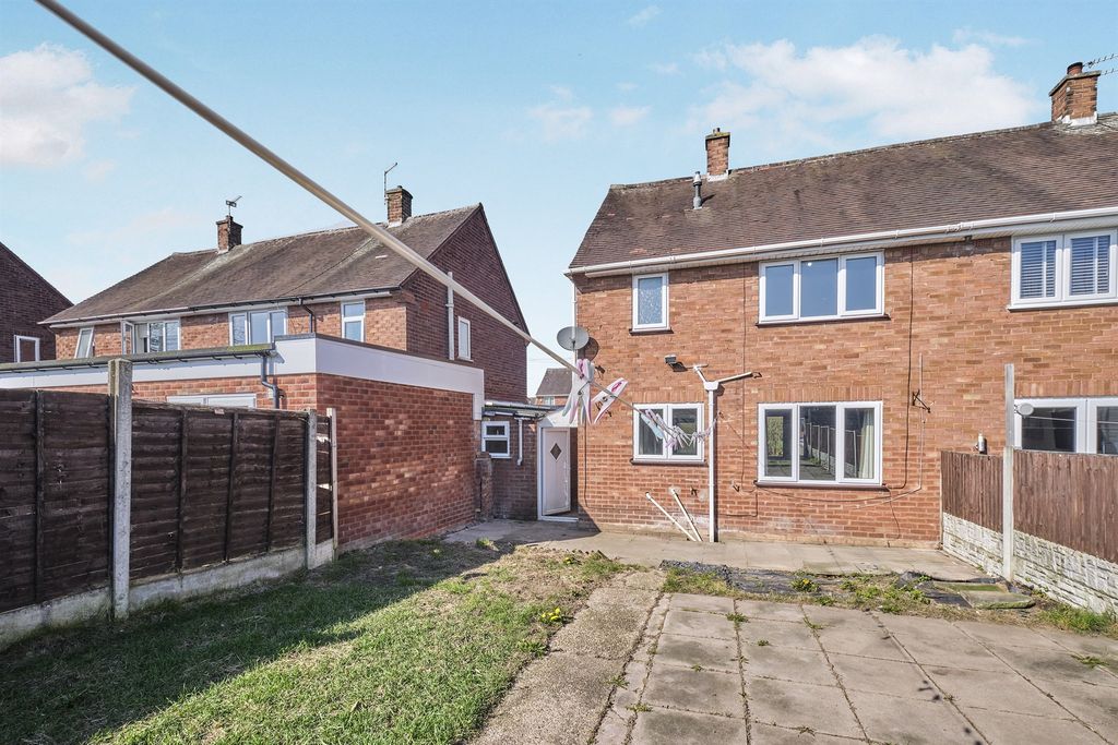 Property photo 2 of 13