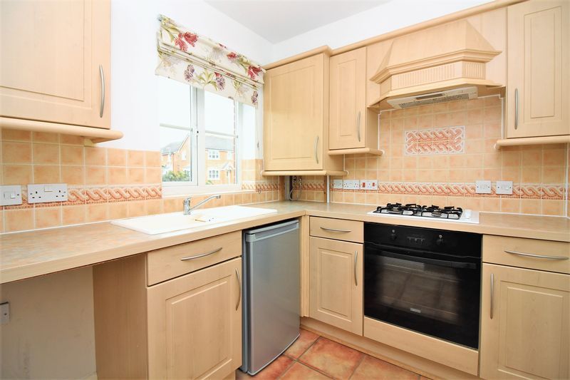 Property photo 2 of 8 Kitchen