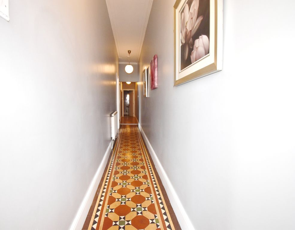 Property photo 3 of 32