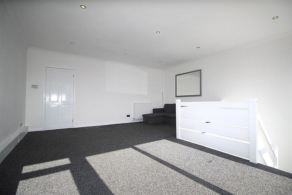 Property photo 2 of 16 Img_6521.Jpeg