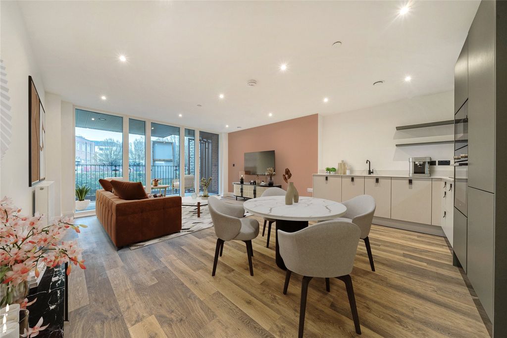 Property photo 3 of 8 Picture No. 05