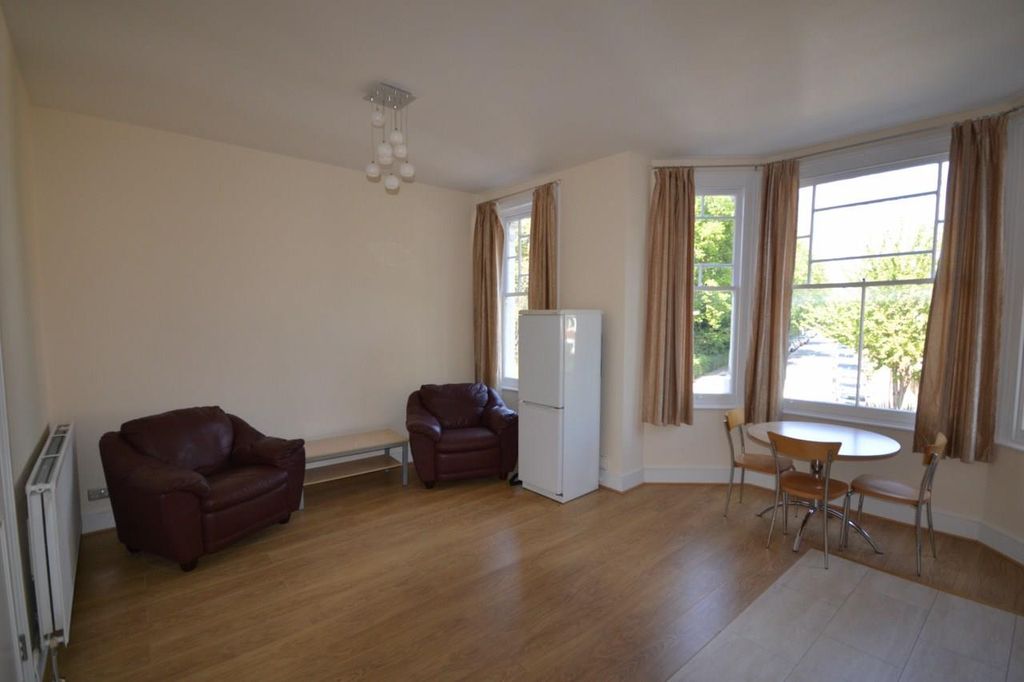 Property photo 2 of 4