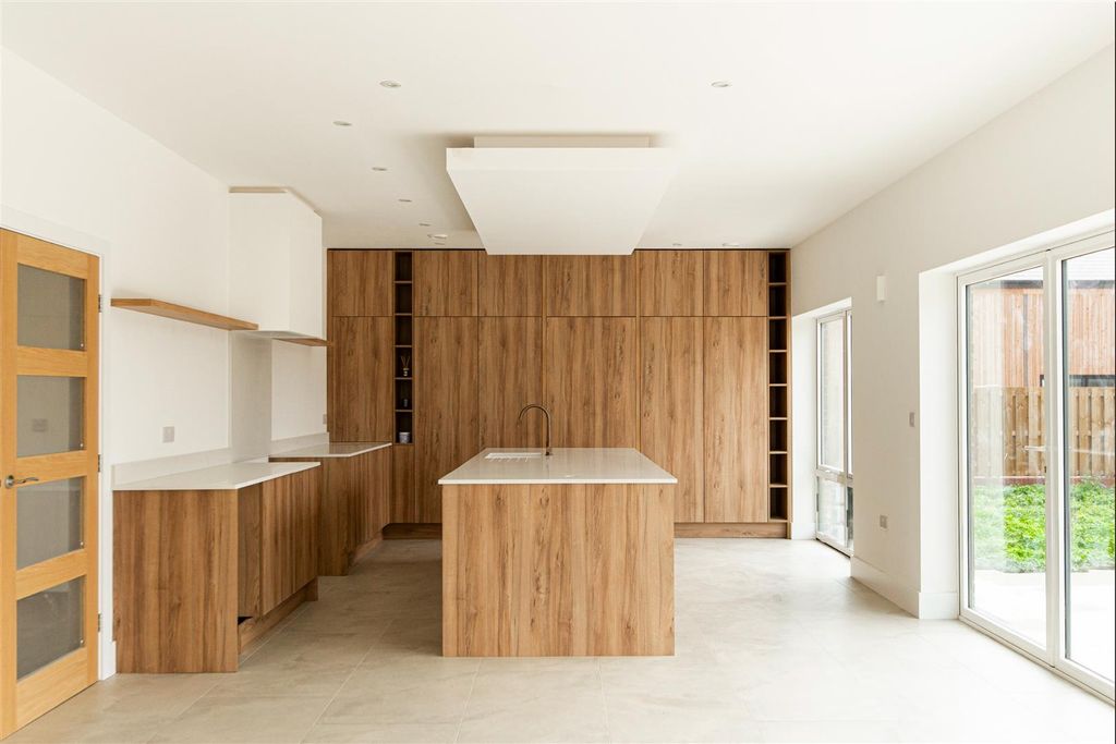 Property photo 3 of 22 Finaltrilliant-19.Jpg