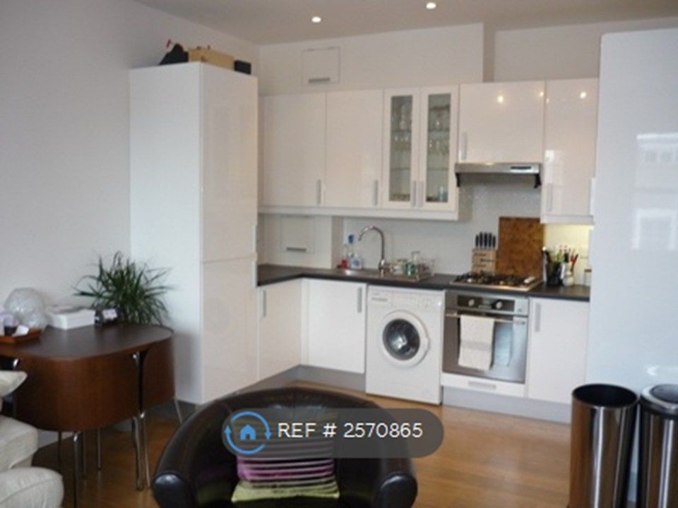 Property photo 1 of 7 Reception