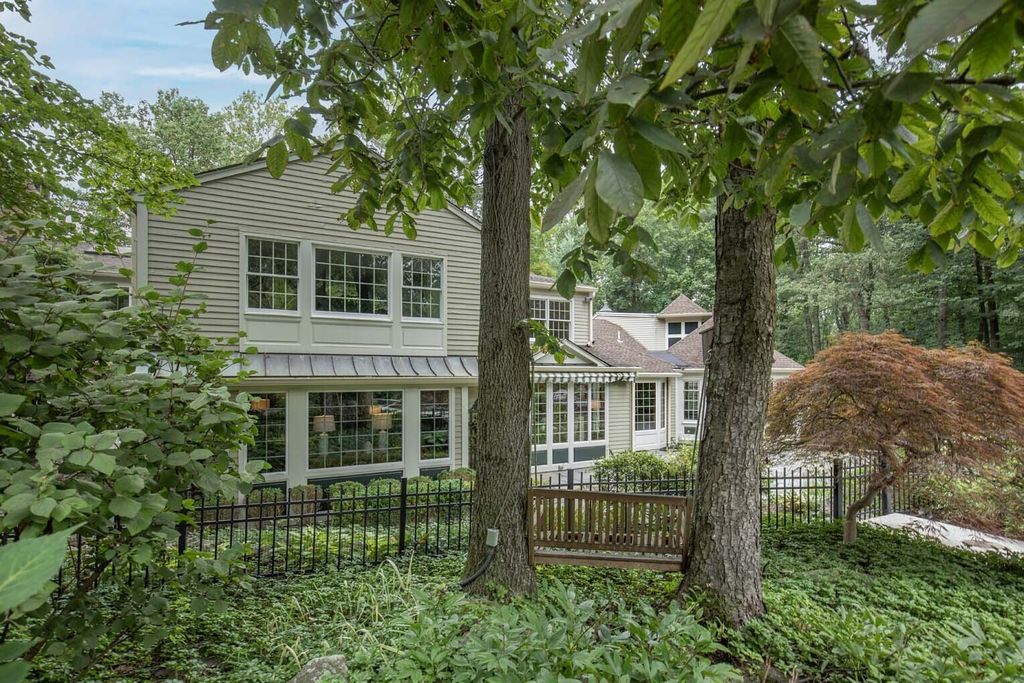 Property photo 3 of 8 <Alttext/>