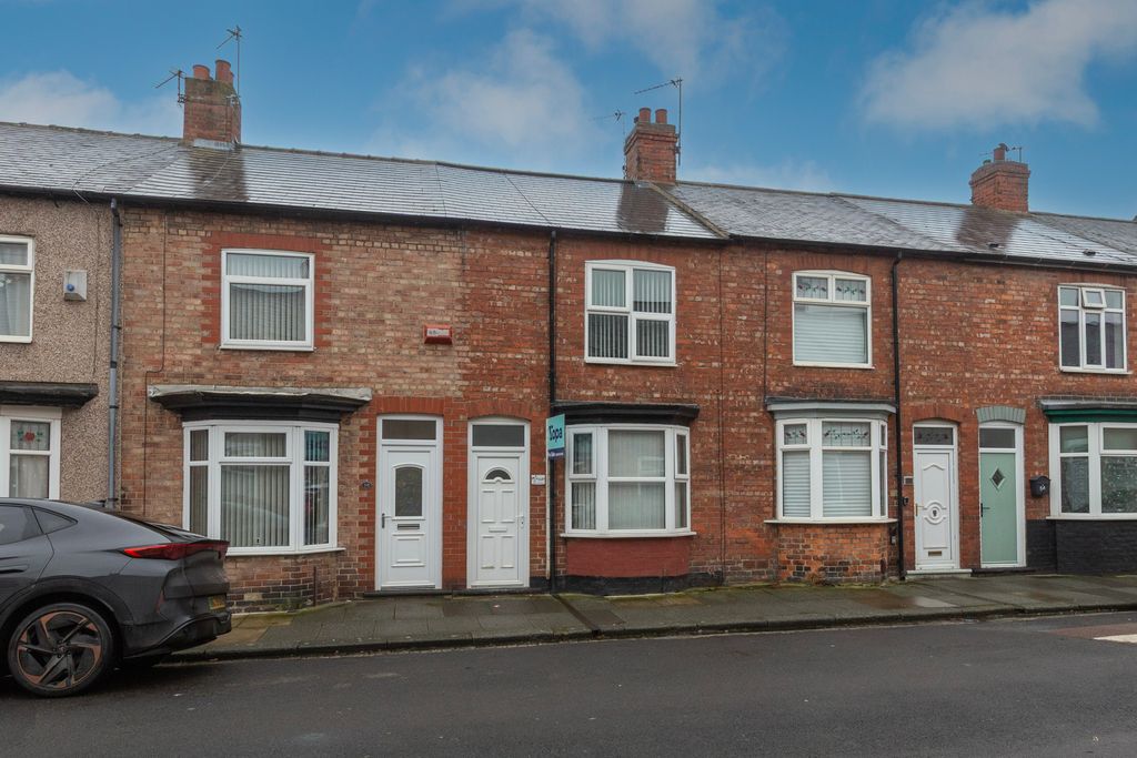 Property photo 1 of 19 Front