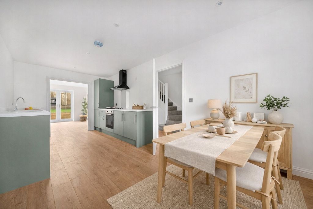 Property photo 2 of 23 Picture No. 29