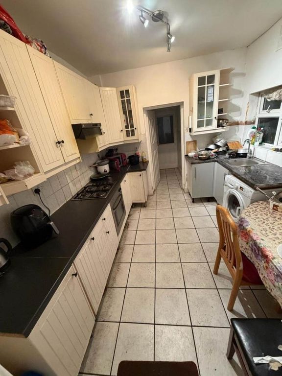 Property photo 3 of 3