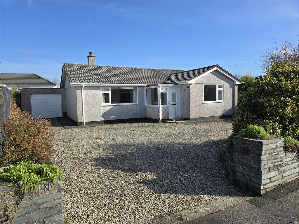 Property photo 1 of 19 Front Aspect