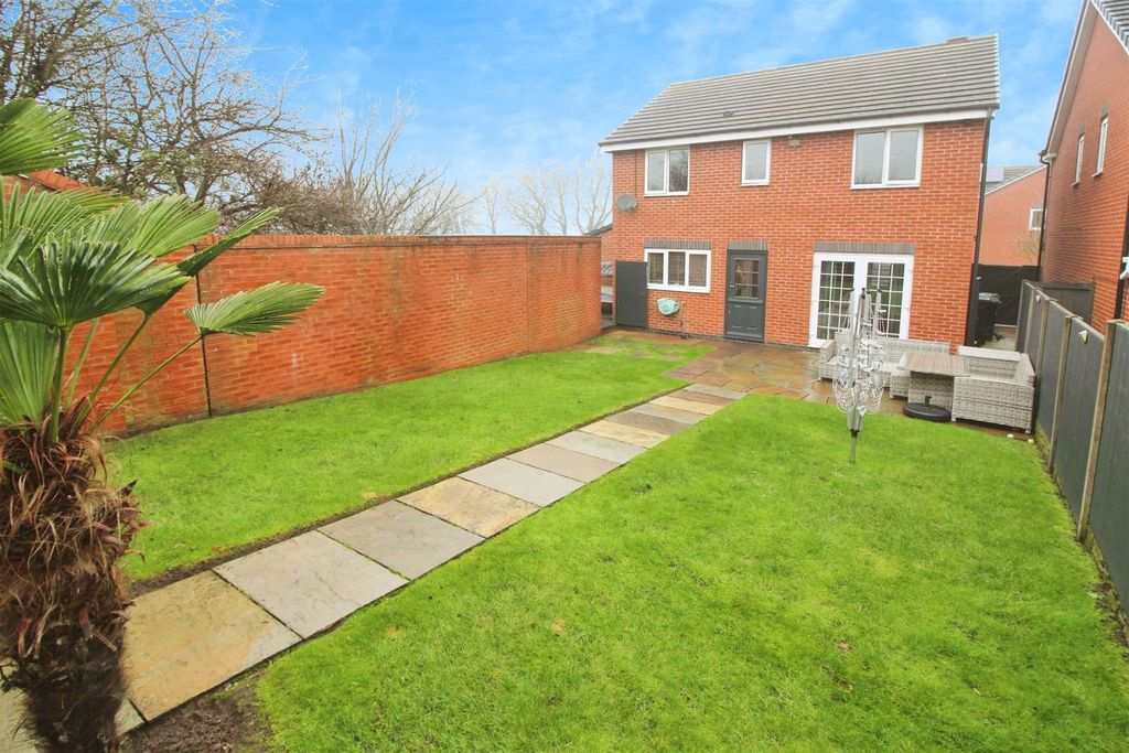 Property photo 2 of 24 Rear Garden