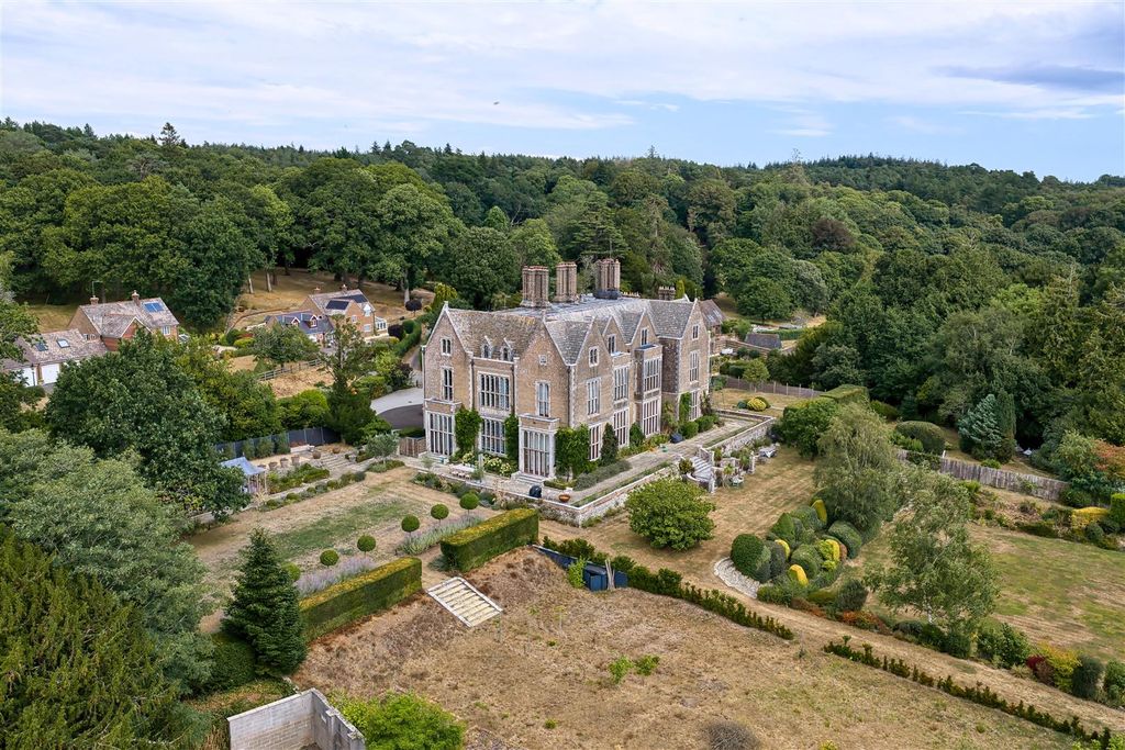 Property photo 3 of 13 Dji_20260825134146_0092_D_Hdr.Jpg