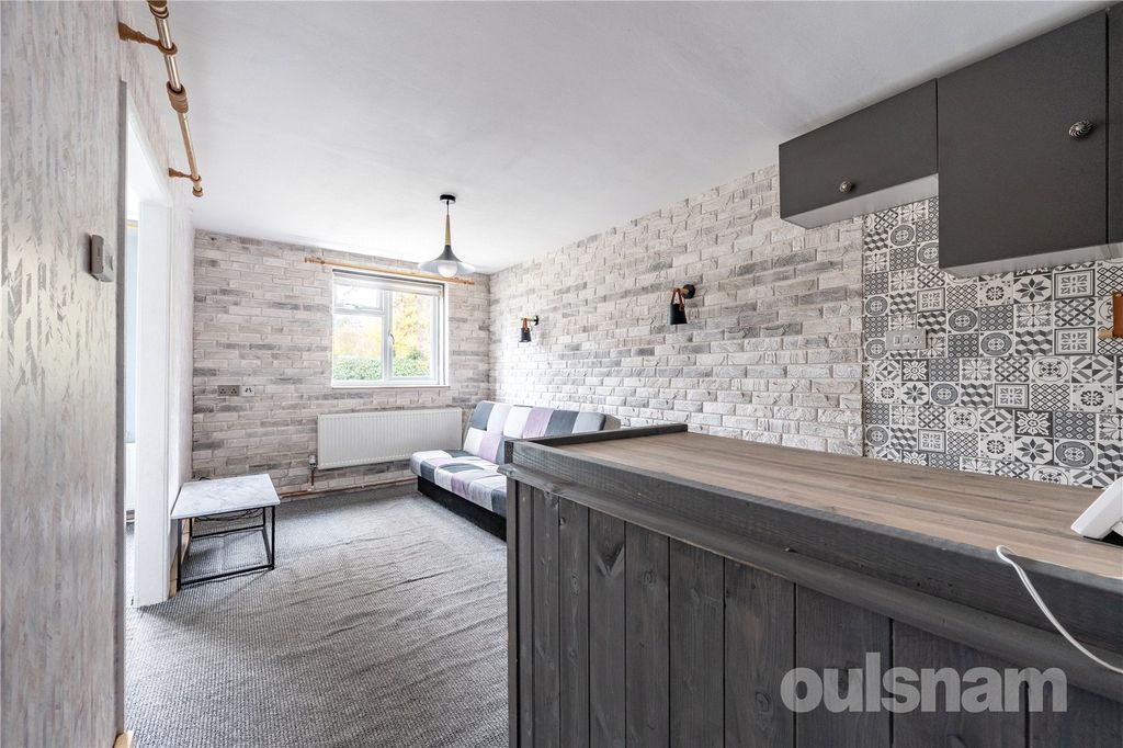 Property photo 2 of 7 Picture No. 13