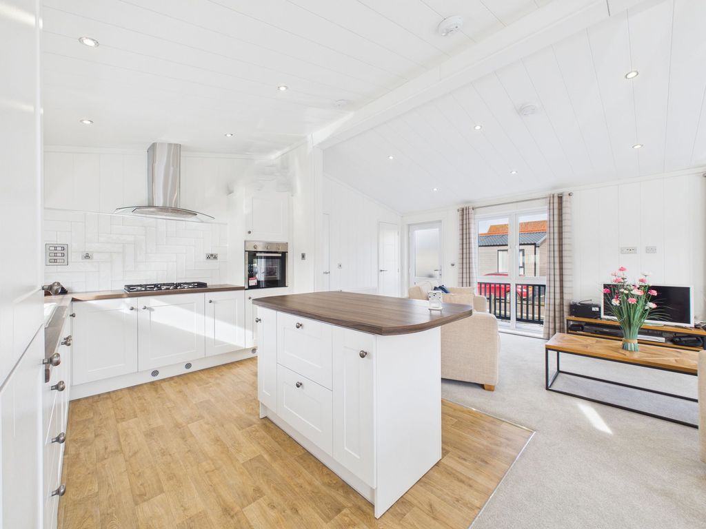 Property photo 3 of 21 Open-Plan Living Kitchen