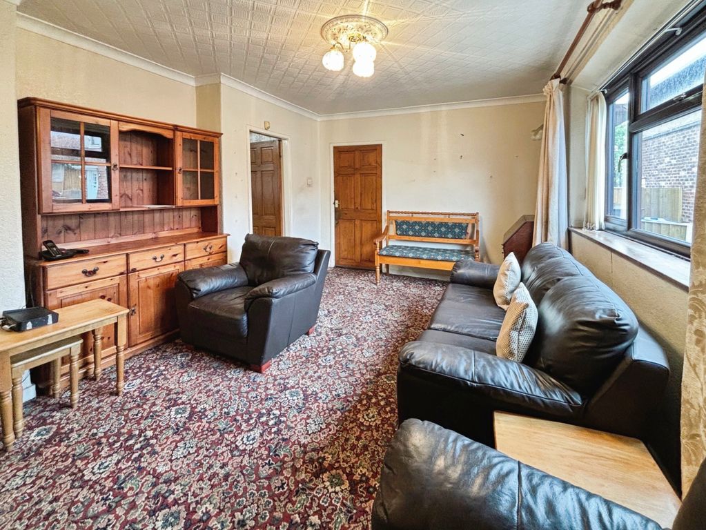 Property photo 3 of 16 Living Room