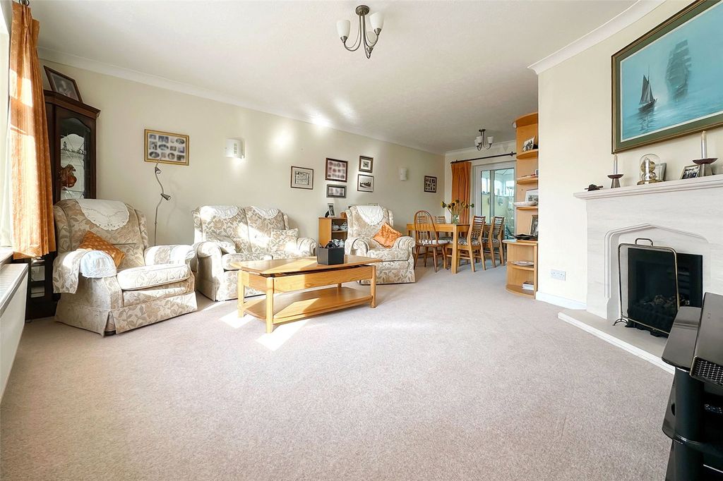 Property photo 3 of 29 Picture No. 02