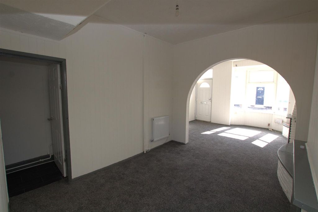 Property photo 1 of 13 Dining Through Angle 1.Jpg