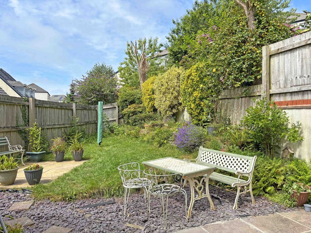 Property photo 3 of 14 Photo 3