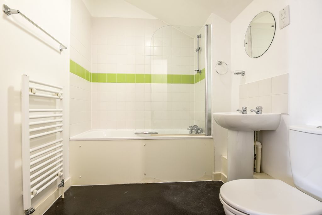 Property photo 3 of 6 583Fbf57234E4-151407