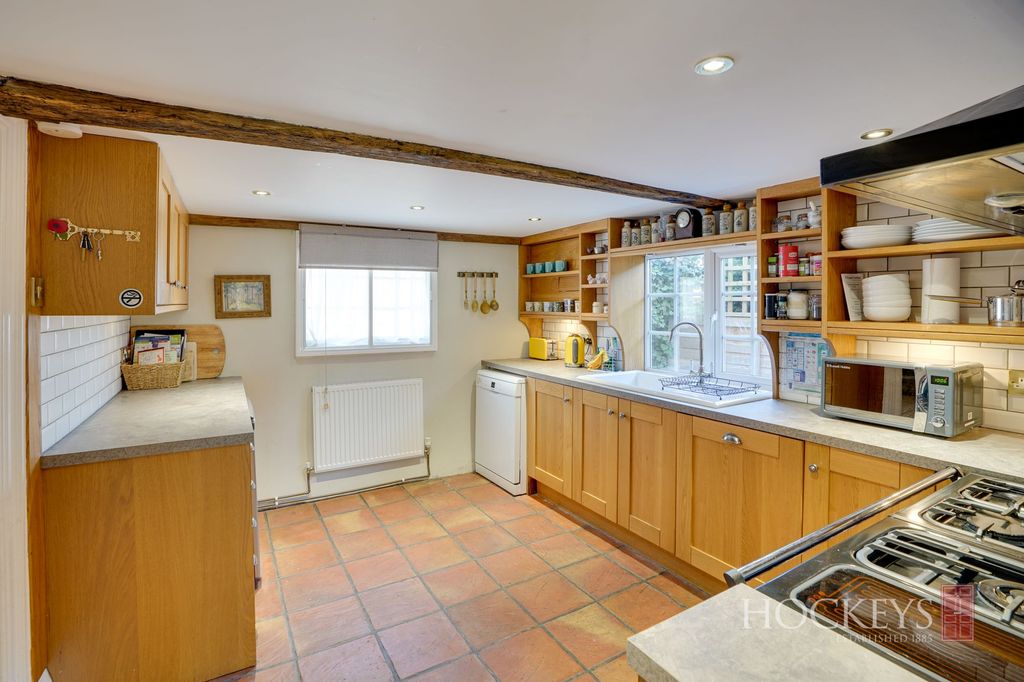 Property photo 3 of 22