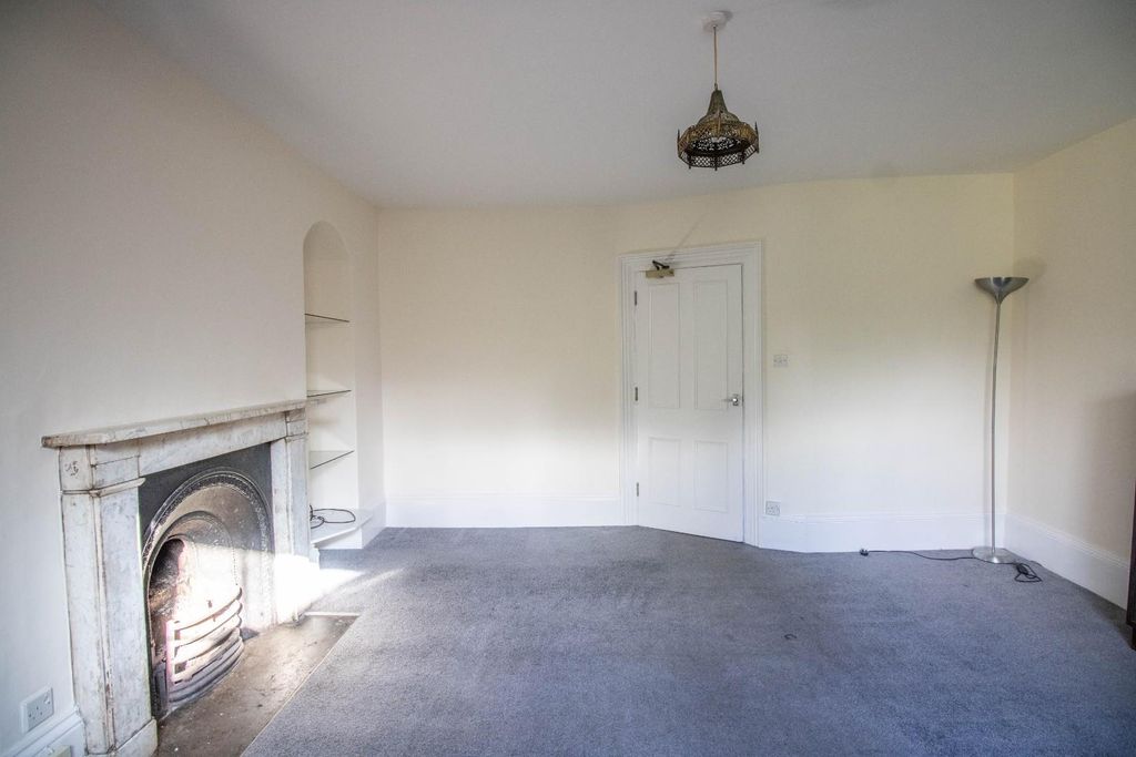 Property photo 2 of 14 Img_8374.Jpg
