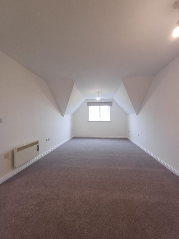 Property photo 2 of 12 Gallery