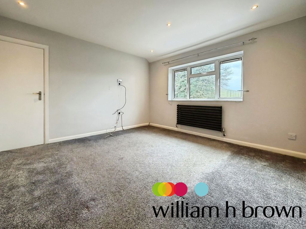 Property photo 2 of 7 Living Room