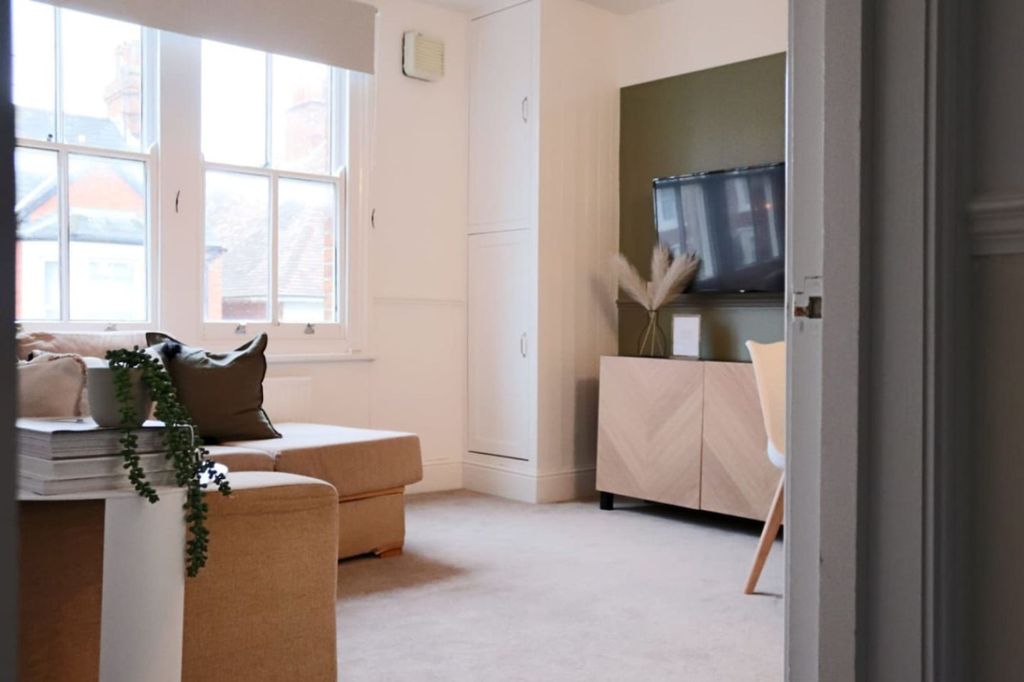 Property photo 1 of 33 Living Room