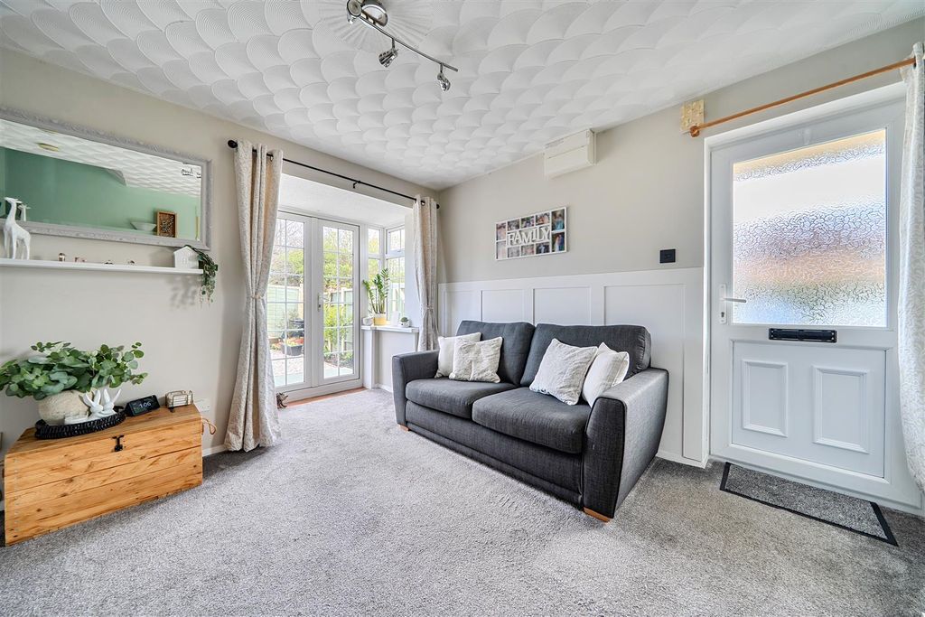 Additional image 4 of 1 bed property for saleDryden Close, Fareham, Hampshire PO16