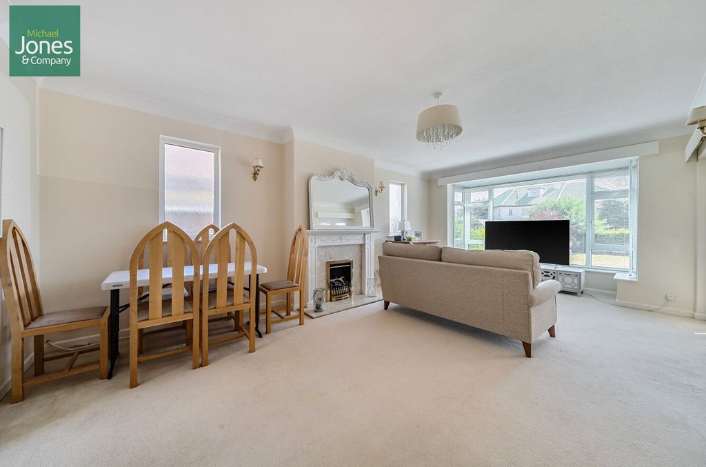 Property photo 3 of 14 Living/Dining Room