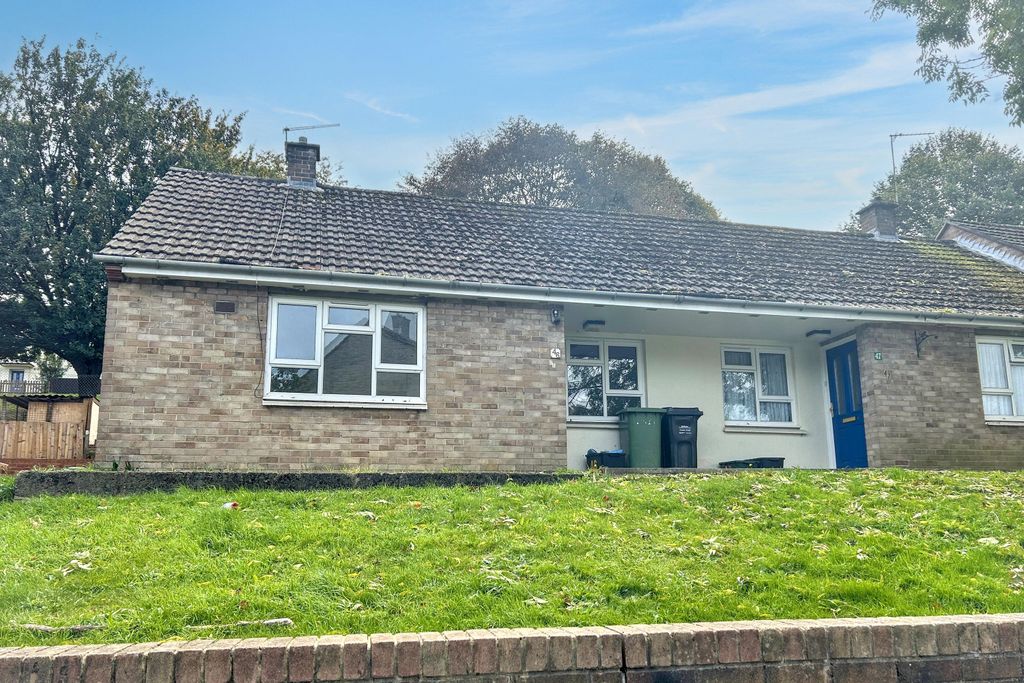 Property photo 1 of 14 46 Austin Close, Frome, Somerset, BA11 5Az