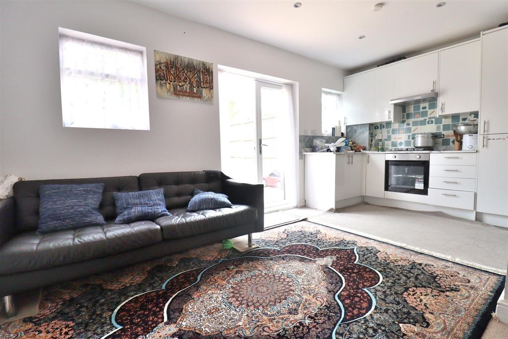 Property photo 3 of 11 Img_4339.Jpg