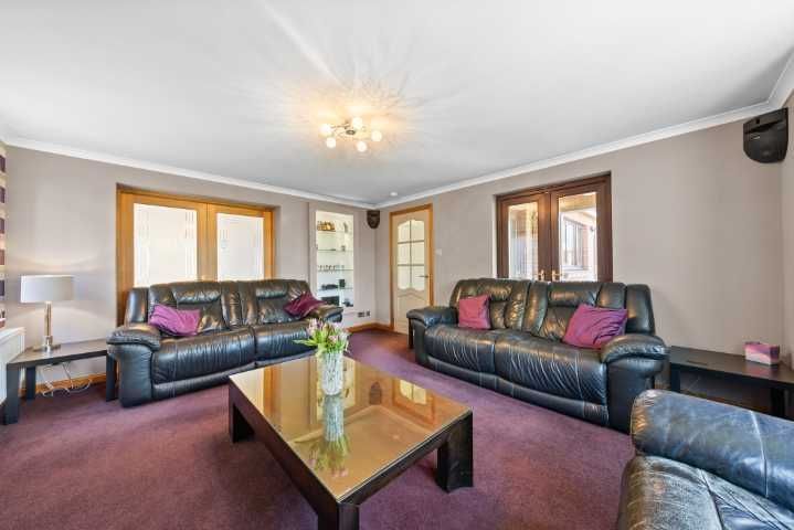 Property photo 3 of 43