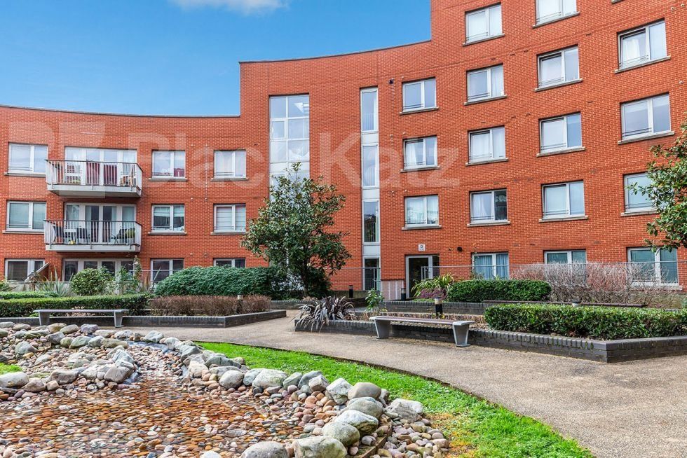 Property photo 1 of 4