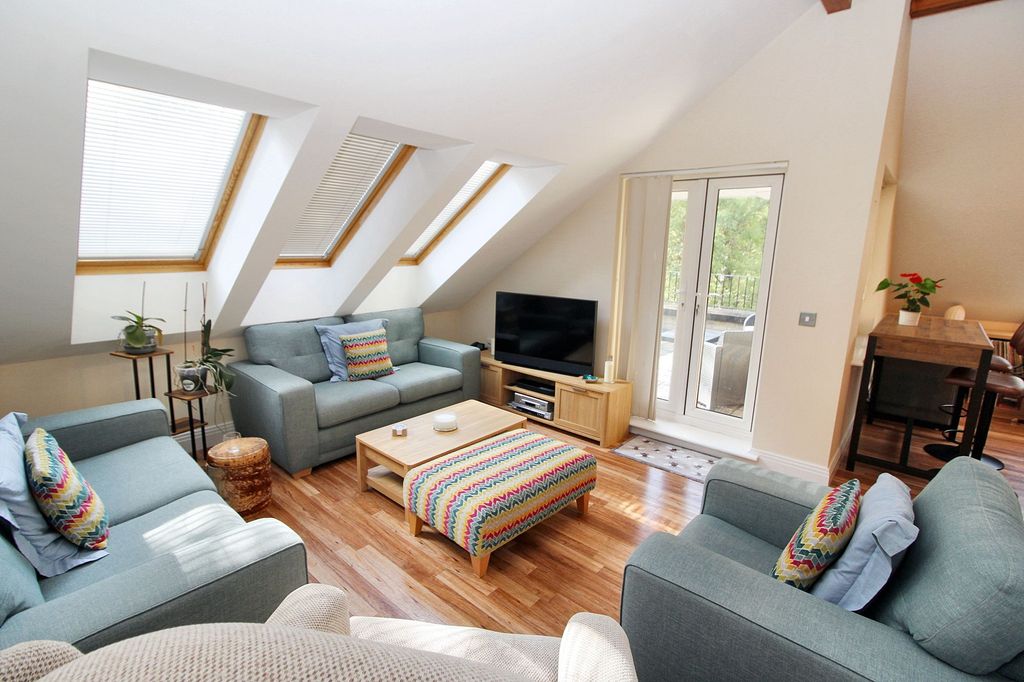 Property photo 2 of 20 Photo 19