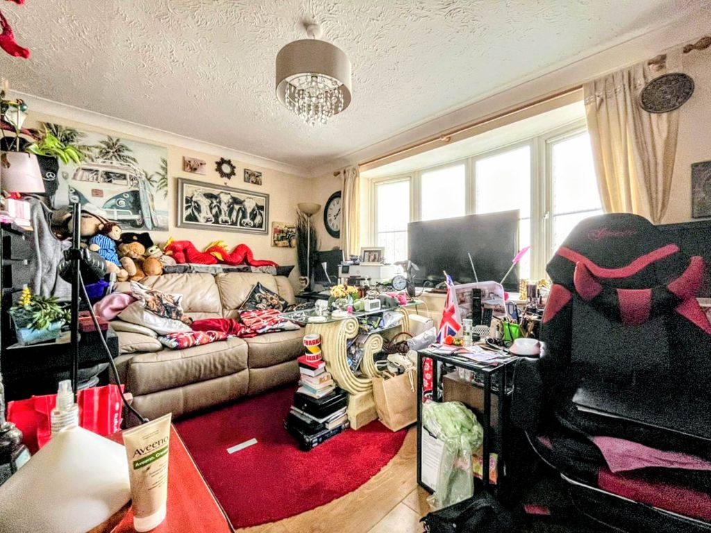 Property photo 3 of 8