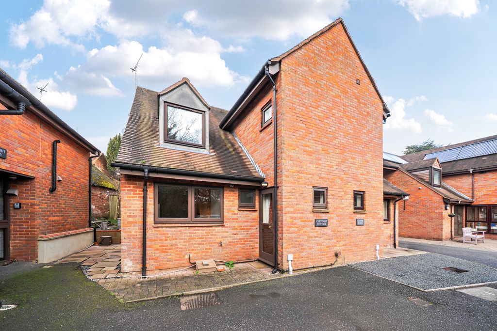 Property photo 1 of 17 1418526-22-699d86...