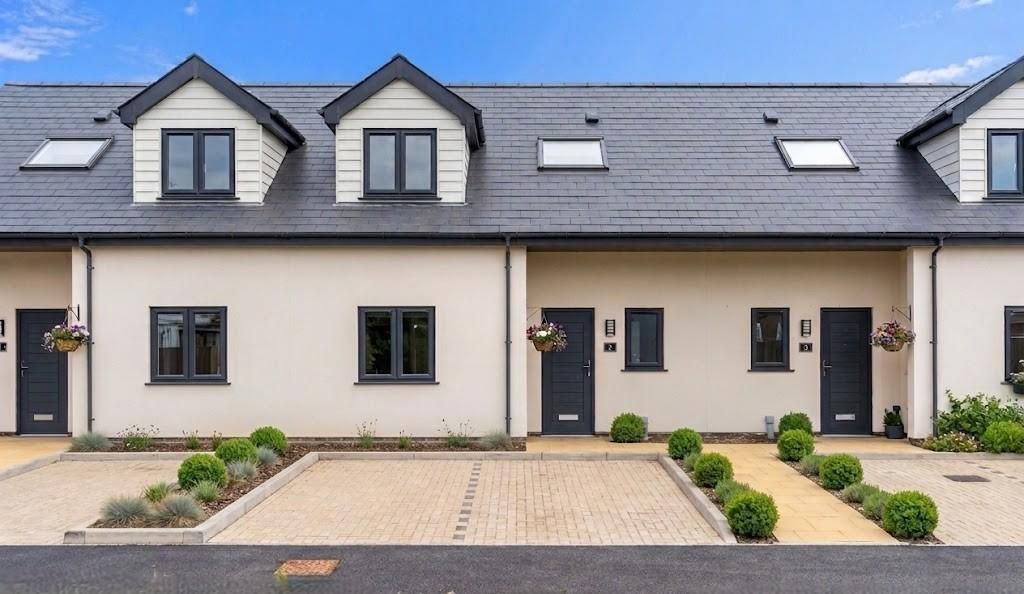 Property photo 1 of 14 1
