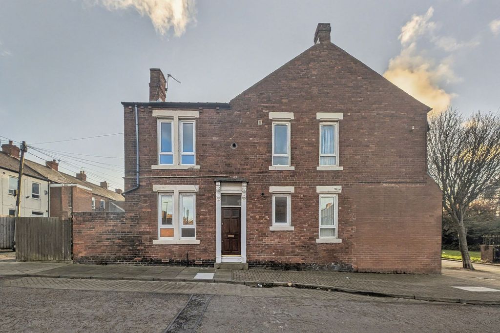 Property photo 1 of 14 22 Temple Street, South Shields, Ne33 5Lr